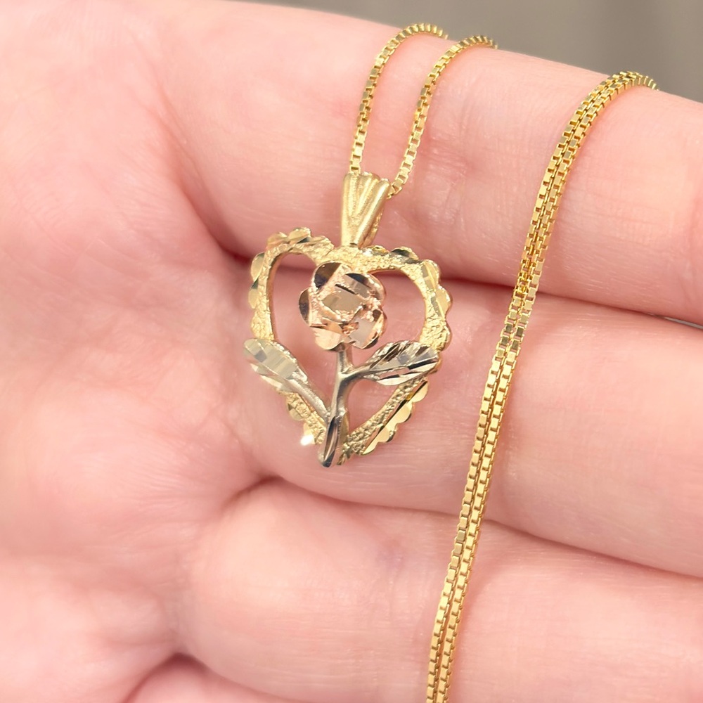 14K Black Hills Gold Rose Heart Pendant - Laser Etched Floral - Picture 7 of 10